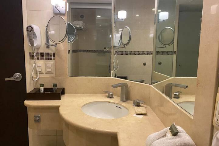 Room 25 of 50