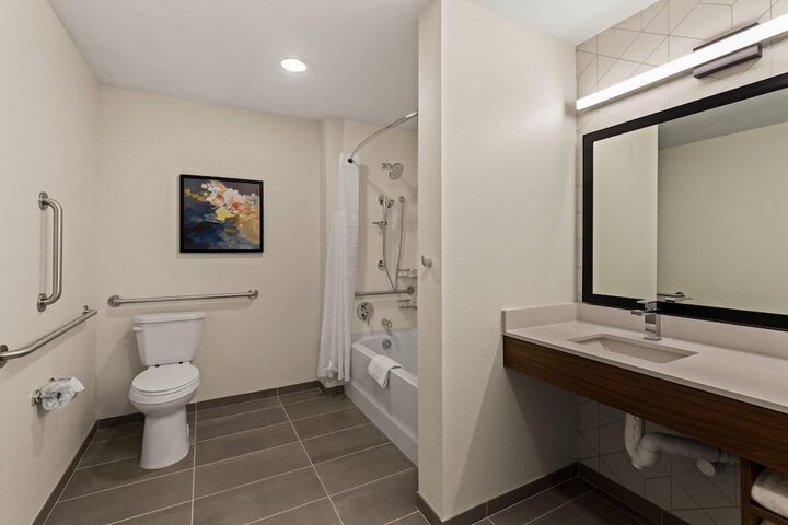 Room 19 of 31