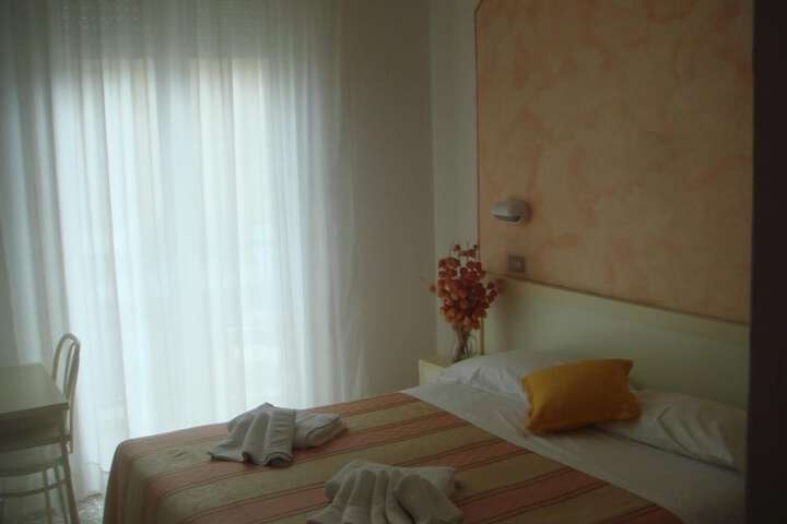 Room 15 of 47