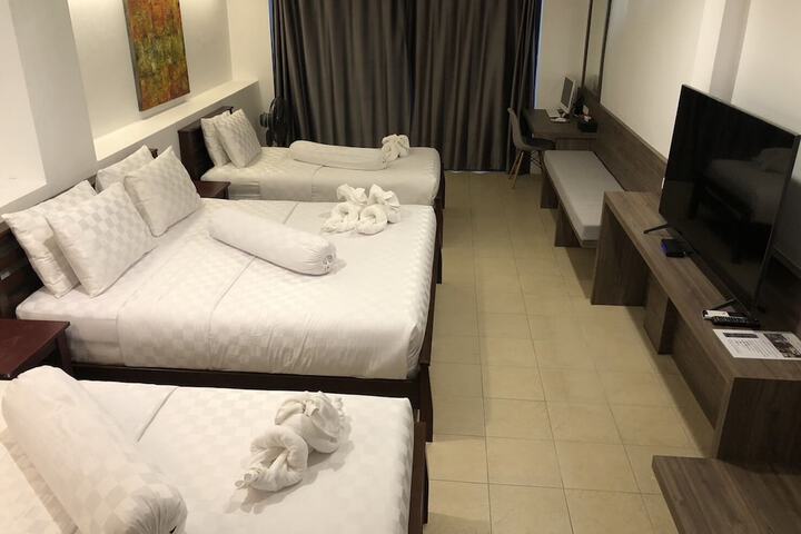 Room 16 of 52