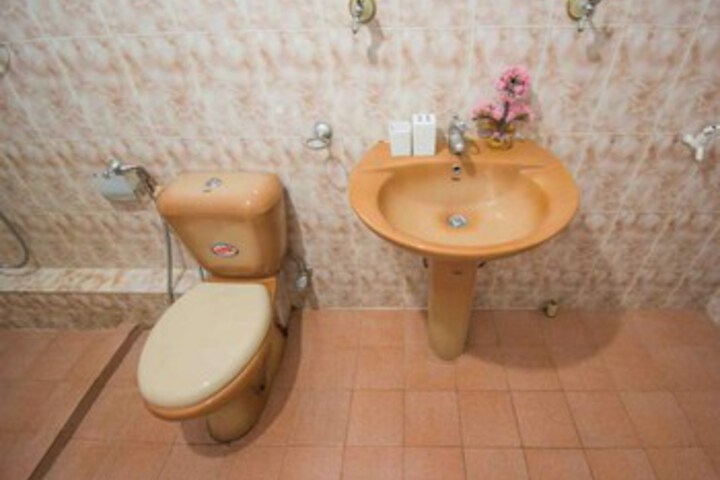 Room 6 of 22