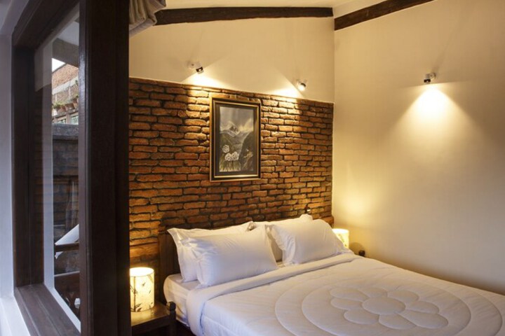Room 9 of 52
