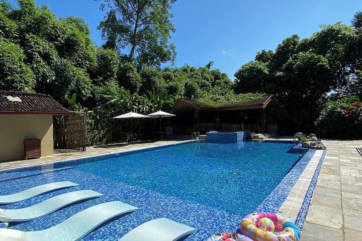 Pool 21 of 66