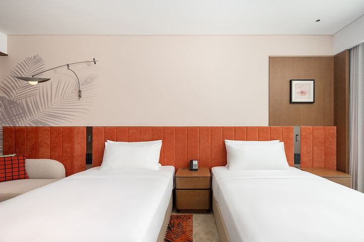 Room 30 of 67
