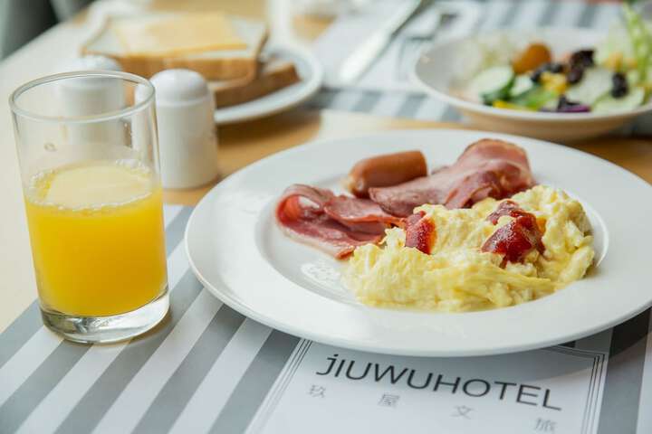 Breakfast/Coffee Service 179 of 203