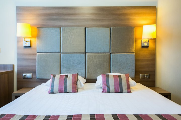Room 9 of 44