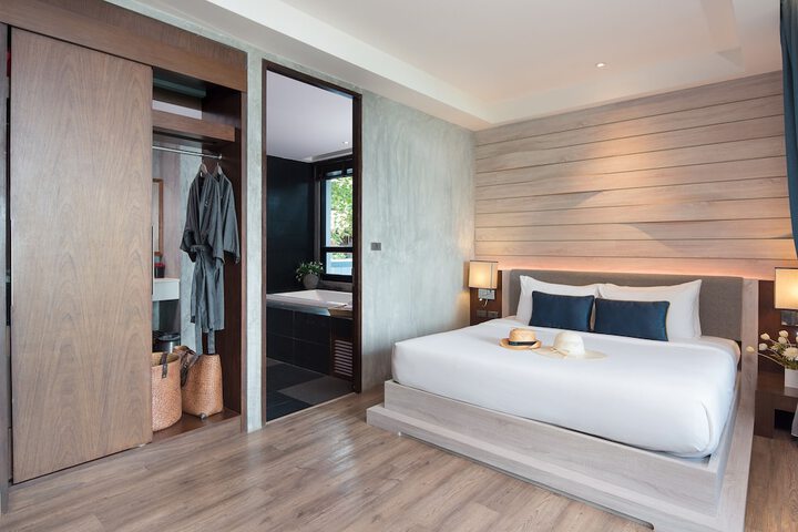 Room 38 of 225