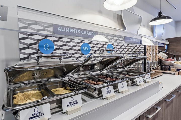 Breakfast/Coffee Service 18 of 26