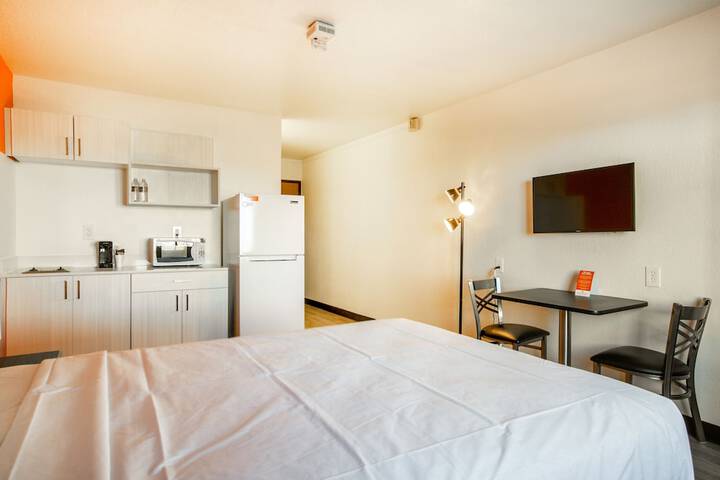 Room 6 of 31