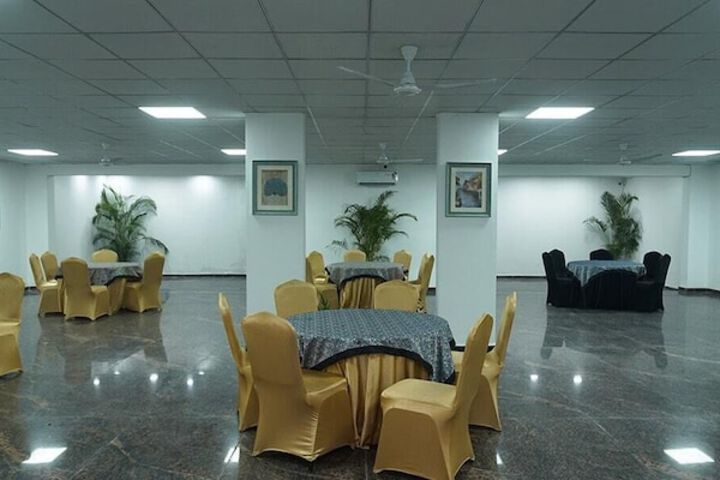 Ballroom/Hall 45 of 73