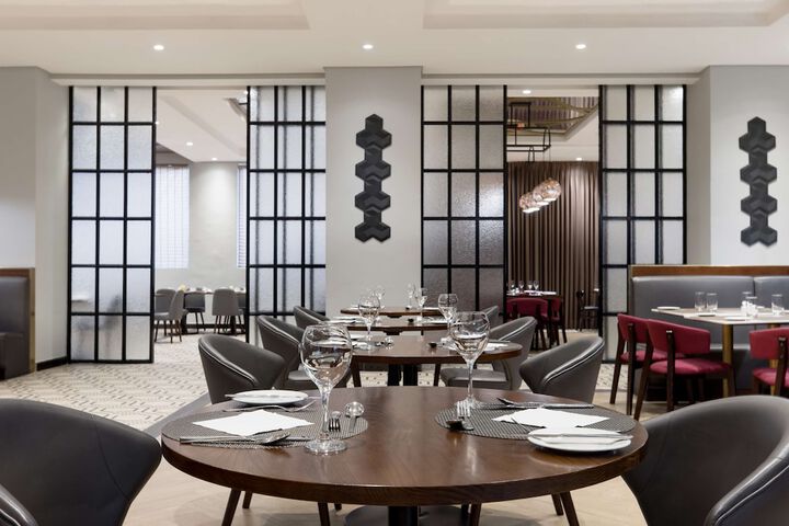 Dining 129 of 193