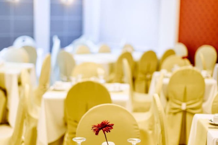 Ballroom/Hall 33 of 38