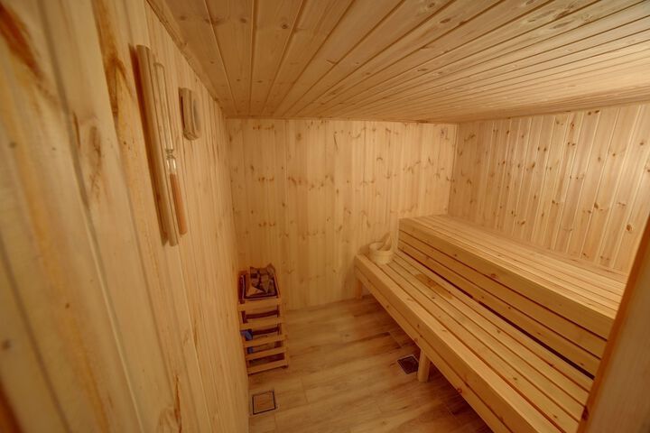 Spa 18 of 25