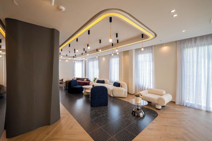 Hotel Interior 104 of 128