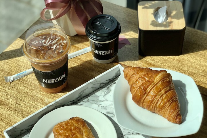 Breakfast/Coffee Service 22 of 33