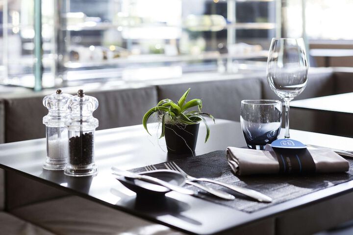 Dining 60 of 100