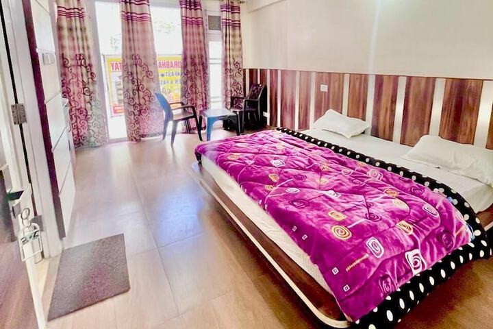 Room 2 of 14