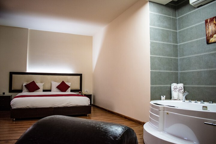 Room 26 of 149