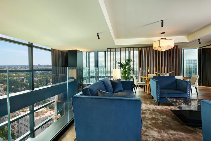 Room 60 of 147