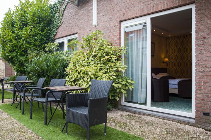 Terrace/Patio 27 of 40
