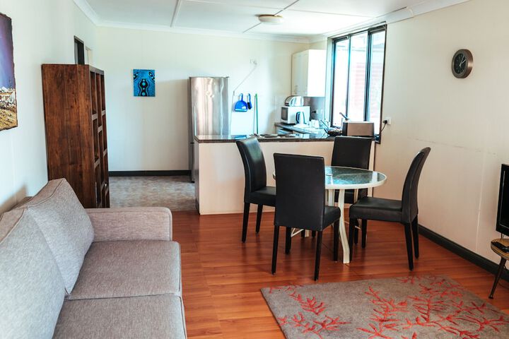 Room 337 of 372