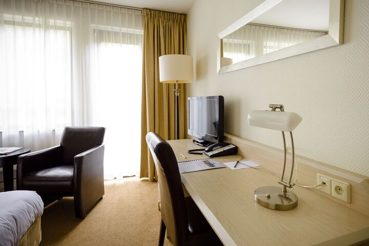 Room 7 of 41