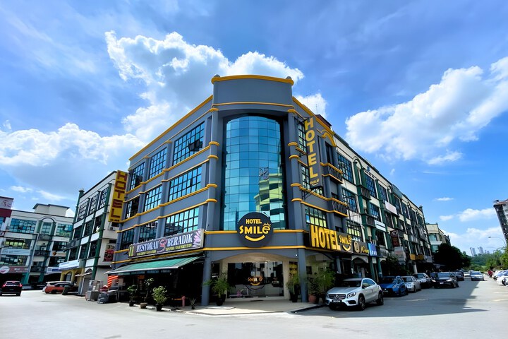 Smile Hotel Serdang South City