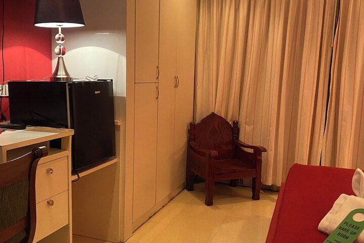 Room 15 of 77