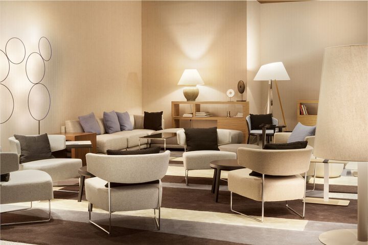 Entrance & Lobby
