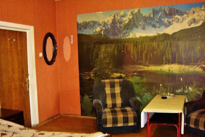 Room 24 of 54