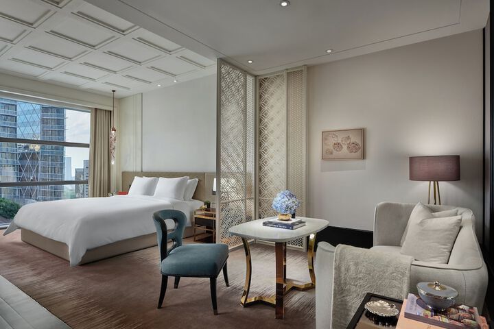 Room 10 of 95