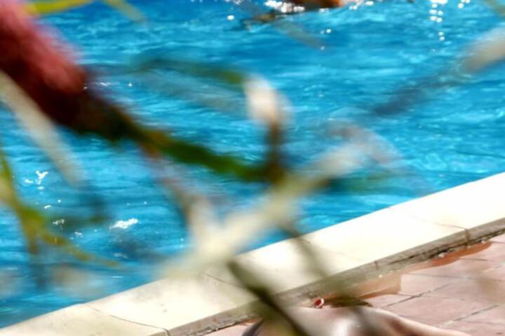 Hotel Pool