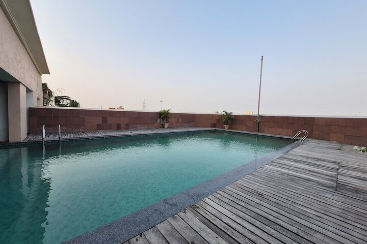 Pool 20 of 40