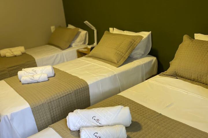 Room 4 of 13