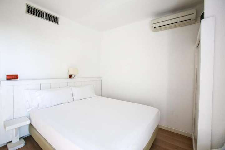 Room 13 of 58