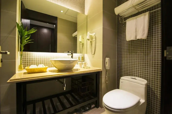Clean Restrooms