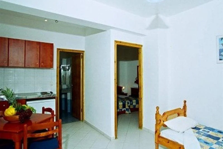 Room 3 of 3