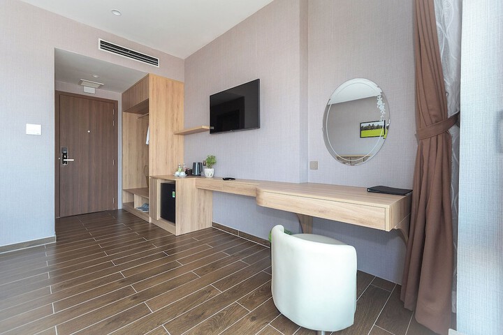 Room 33 of 109