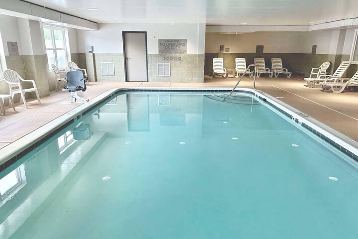 Pools & Facilities