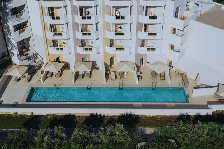 Hotel 226 of 229