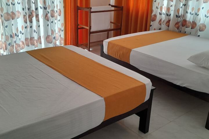 Room 5 of 64