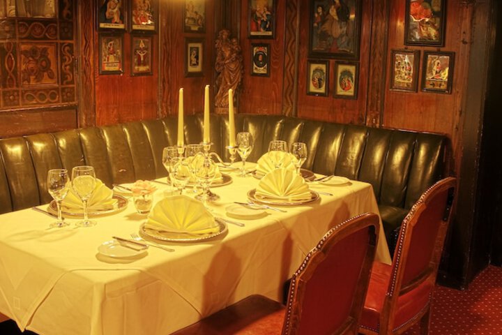 Dining 48 of 61