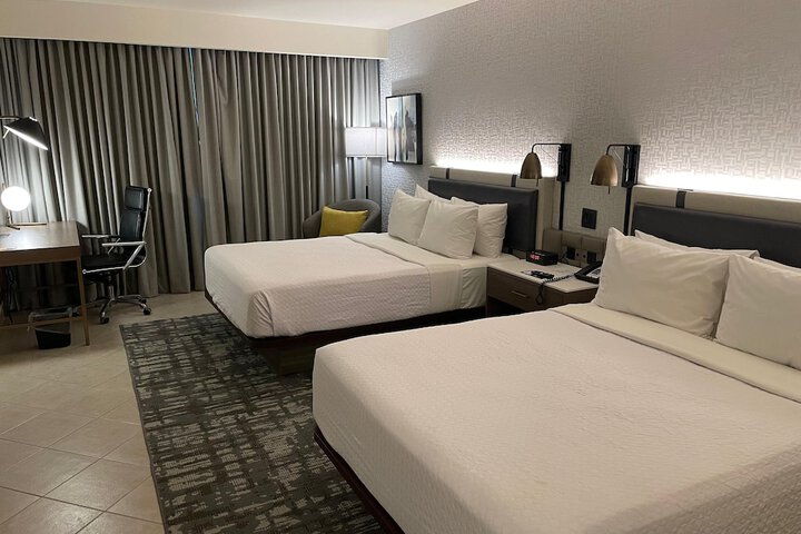 Room 20 of 107