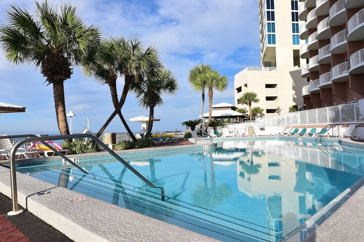 Pool 40 of 60