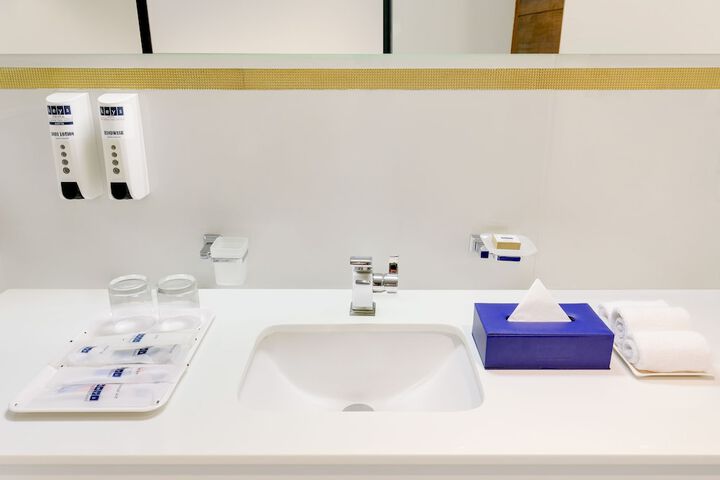 Cleanliness 56 of 59