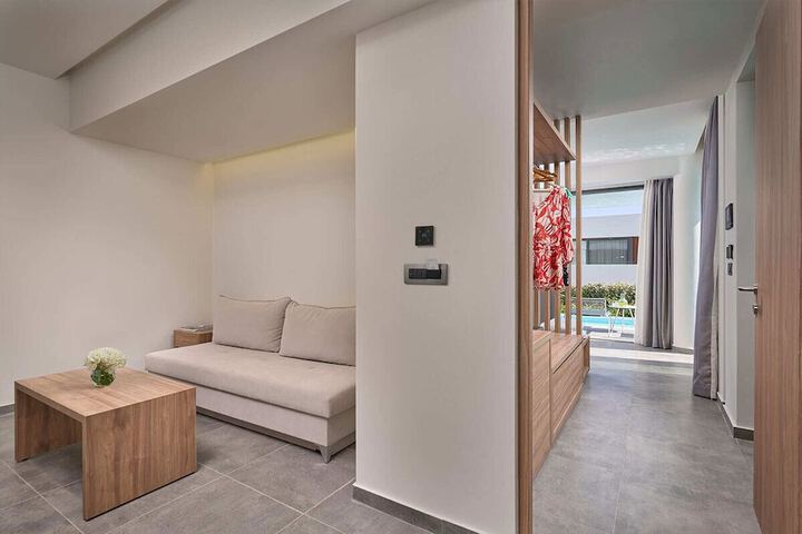 Room 21 of 110