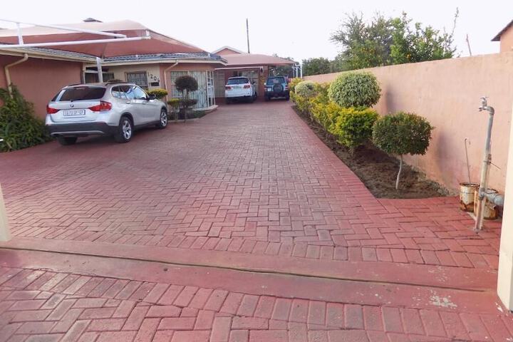 Property Grounds 33 of 35