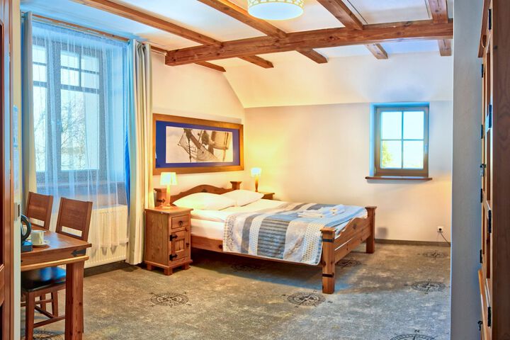 Room 58 of 210
