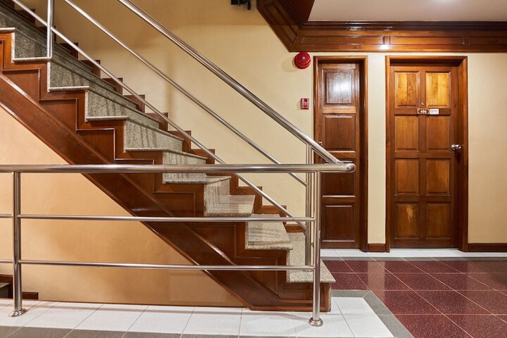 Ballroom/Hall 128 of 136