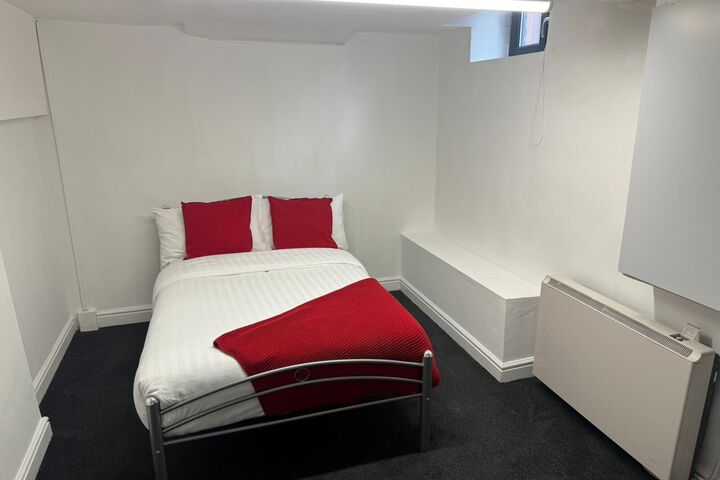 Room 14 of 24
